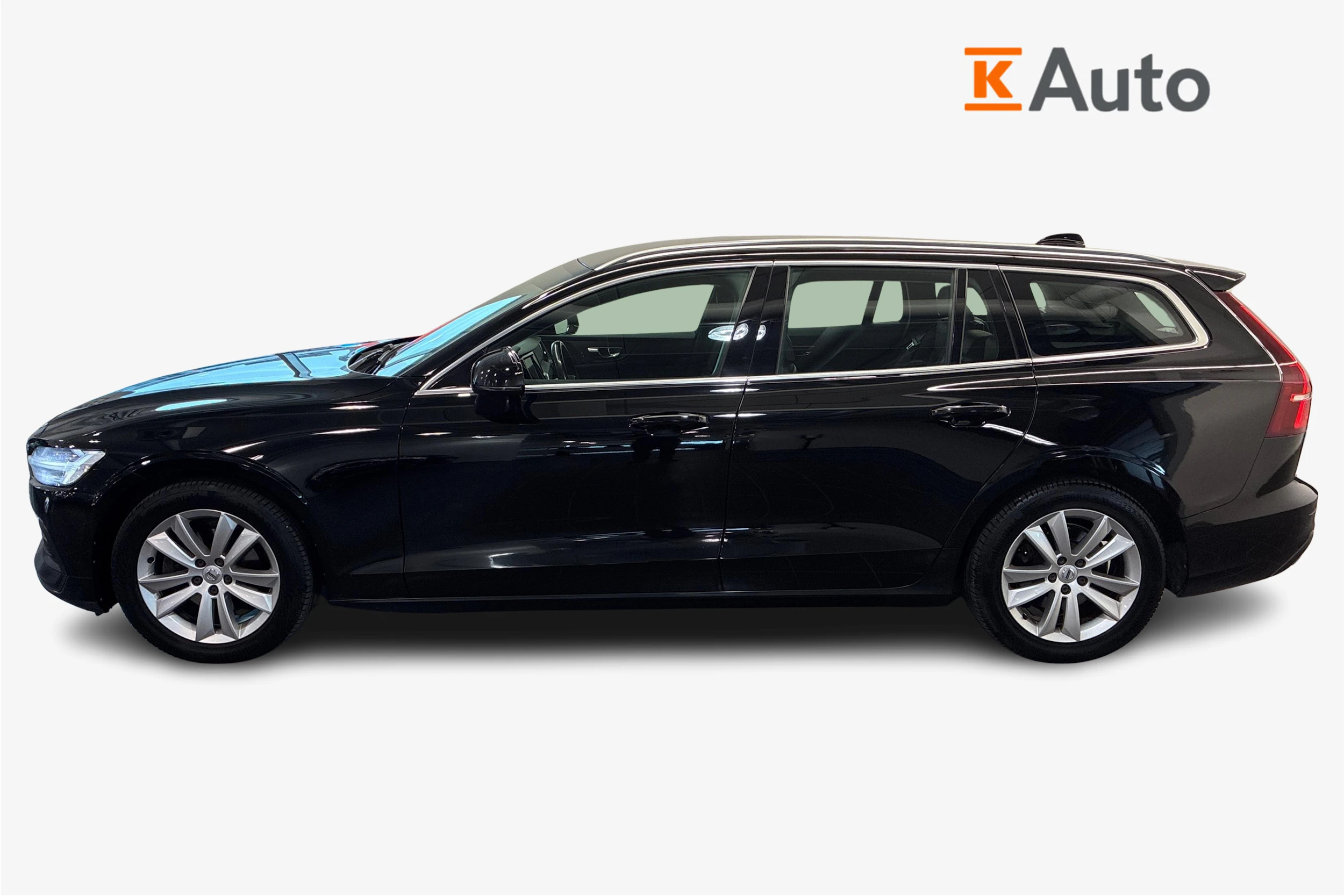 met. musta Volvo V60 2020 kuva 5.
