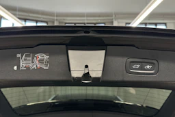 met. musta Volvo V60 2019 kuva 24.