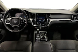 valkoinen Volvo V60 2020 kuva 7.