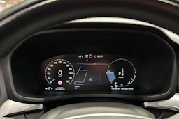 valkoinen Volvo V60 2020 kuva 21.