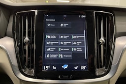 valkoinen Volvo V60 2020 kuva 21.