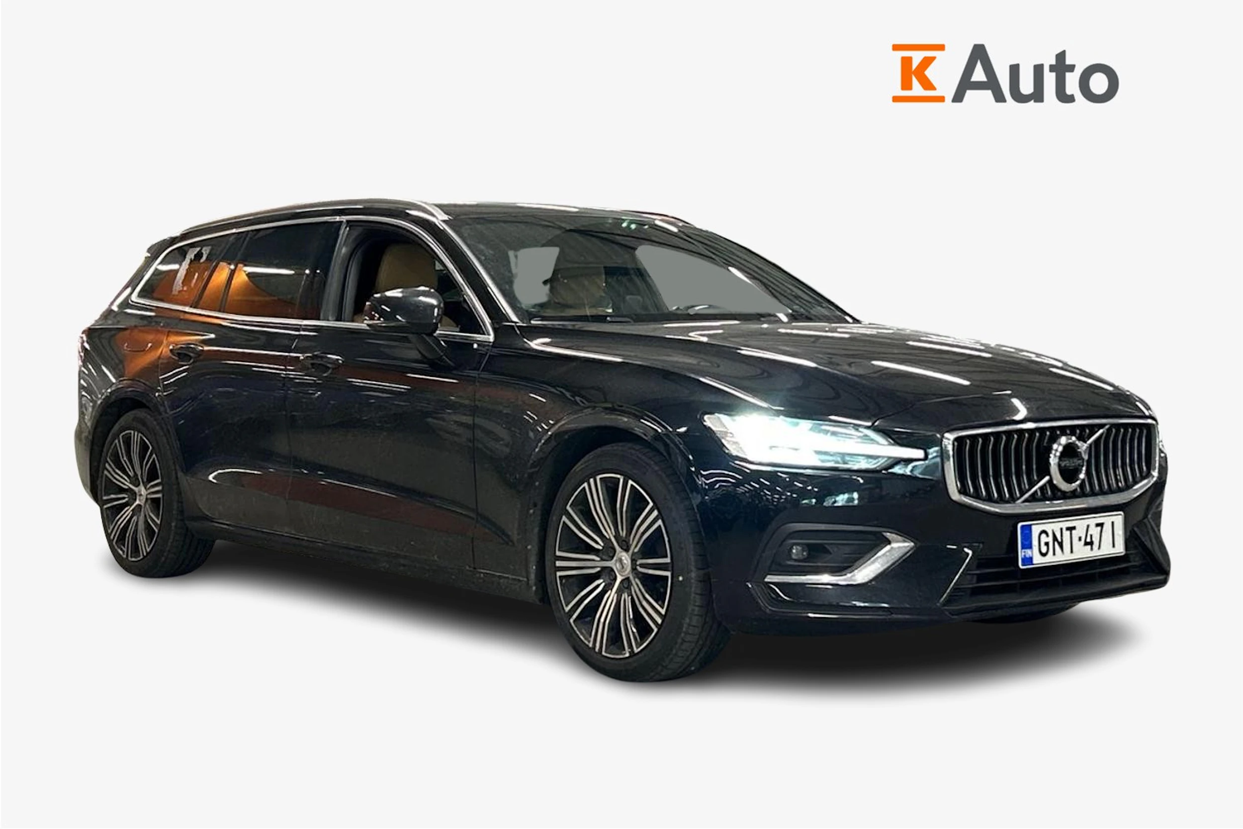 musta Volvo V60 2020 kuva 1.