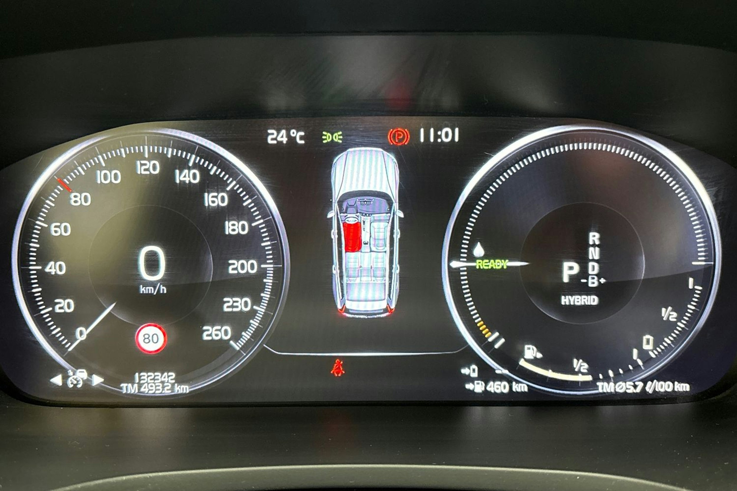 musta Volvo V60 2020 kuva 20.