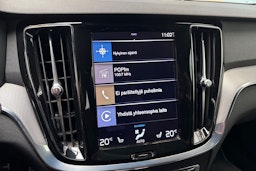 musta Volvo V60 2020 kuva 21.