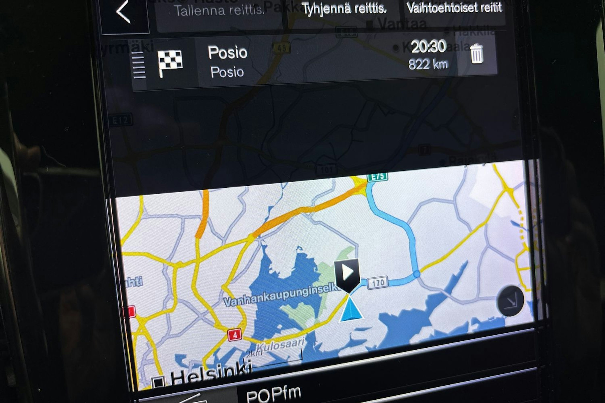 musta Volvo V60 2020 kuva 22.