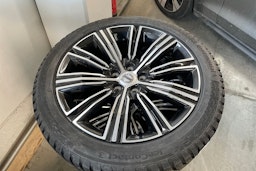 harmaa Volvo V60 2020 kuva 13.
