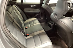 harmaa Volvo V60 2020 kuva 15.