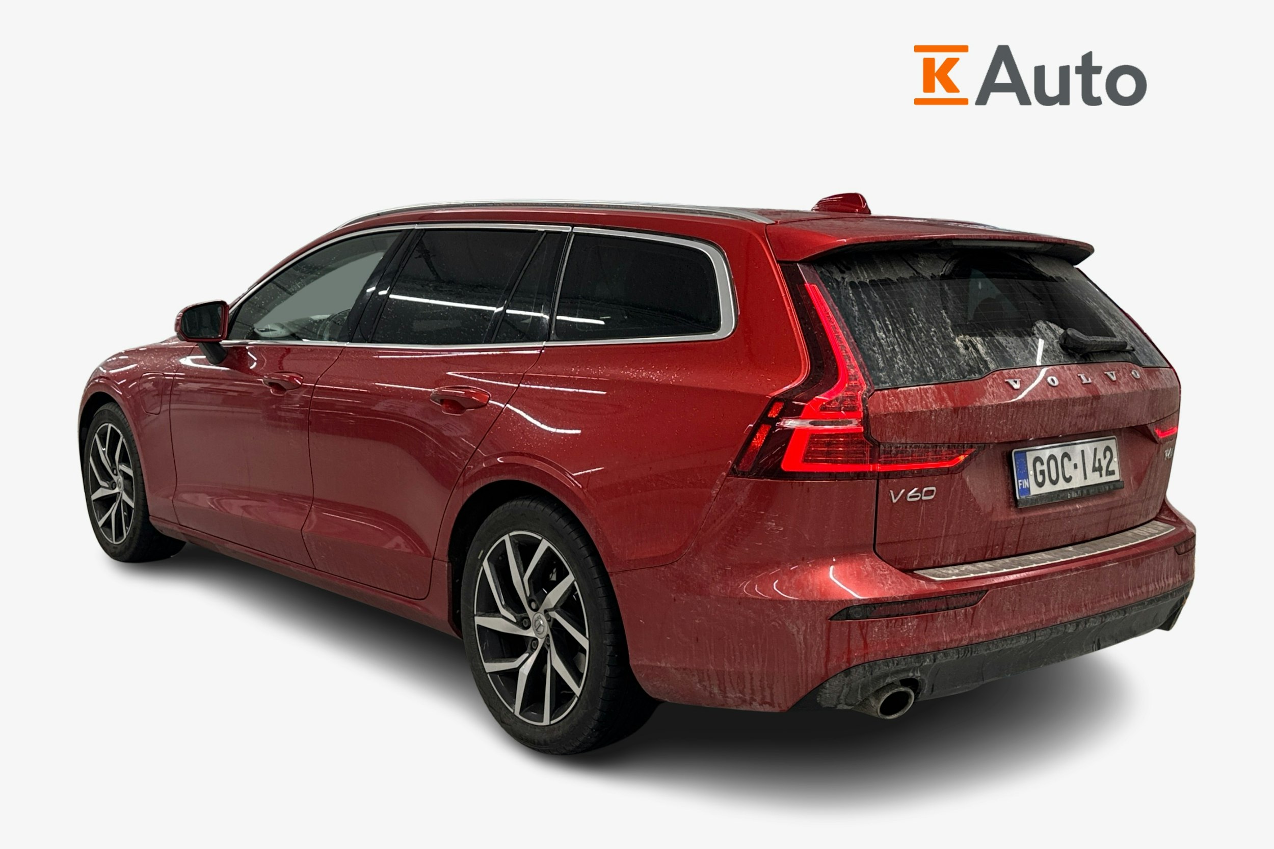 punainen Volvo V60 2020 kuva 2.