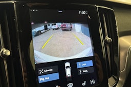 Valkoinen Volvo V60 2021 kuva 20.