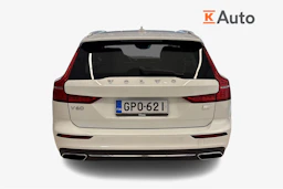 valkoinen Volvo V60 2021 kuva 3.