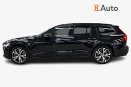 musta Volvo V60 2020 kuva 5.