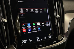 musta Volvo V60 2020 kuva 23.