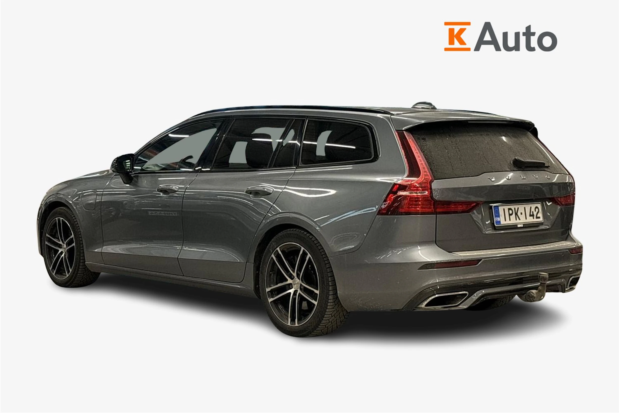 harmaa Volvo V60 2020 kuva 2.