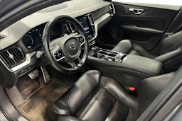 harmaa Volvo V60 2020 kuva 3.