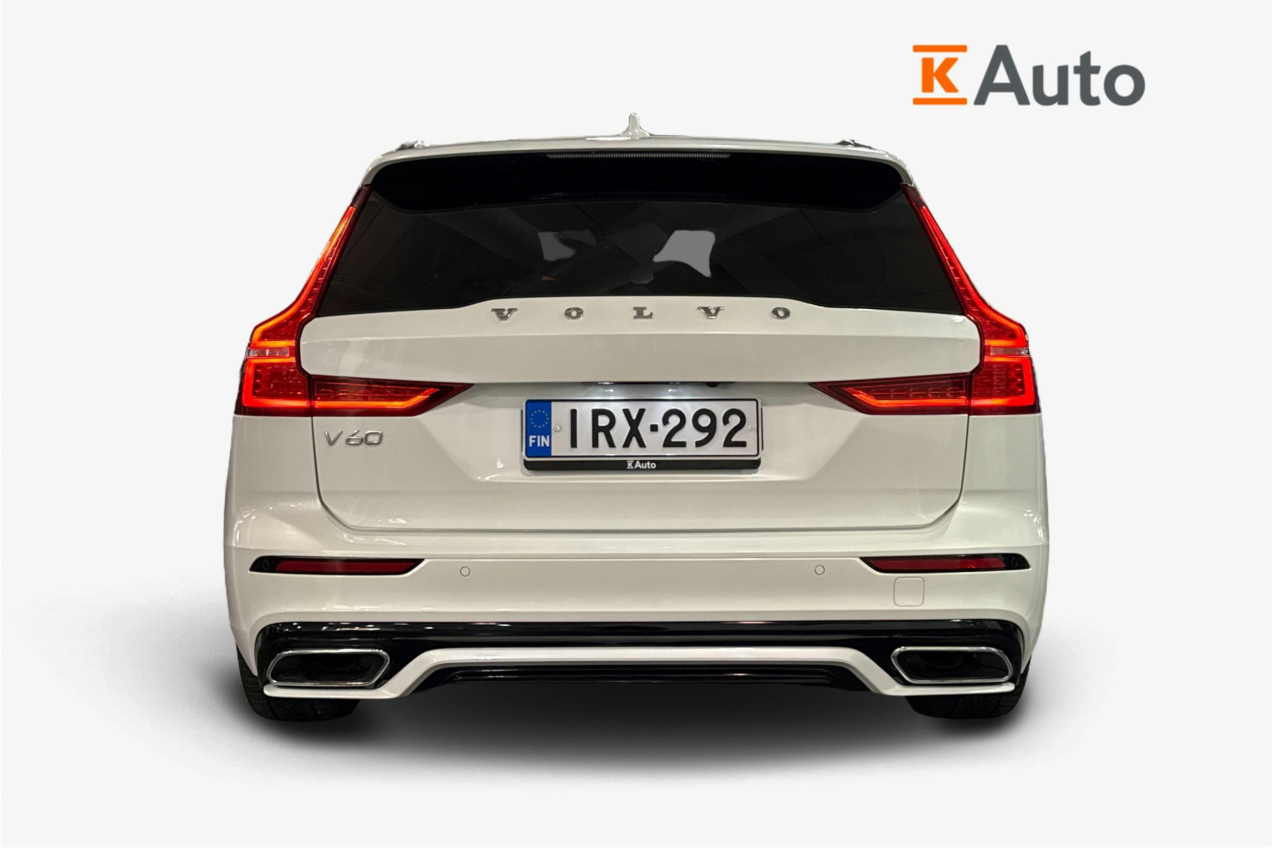 valkoinen Volvo V60 2020 kuva 3.