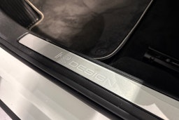 valkoinen Volvo V60 2020 kuva 25.