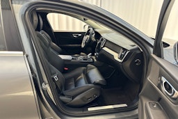 harmaa Volvo V60 2020 kuva 16.