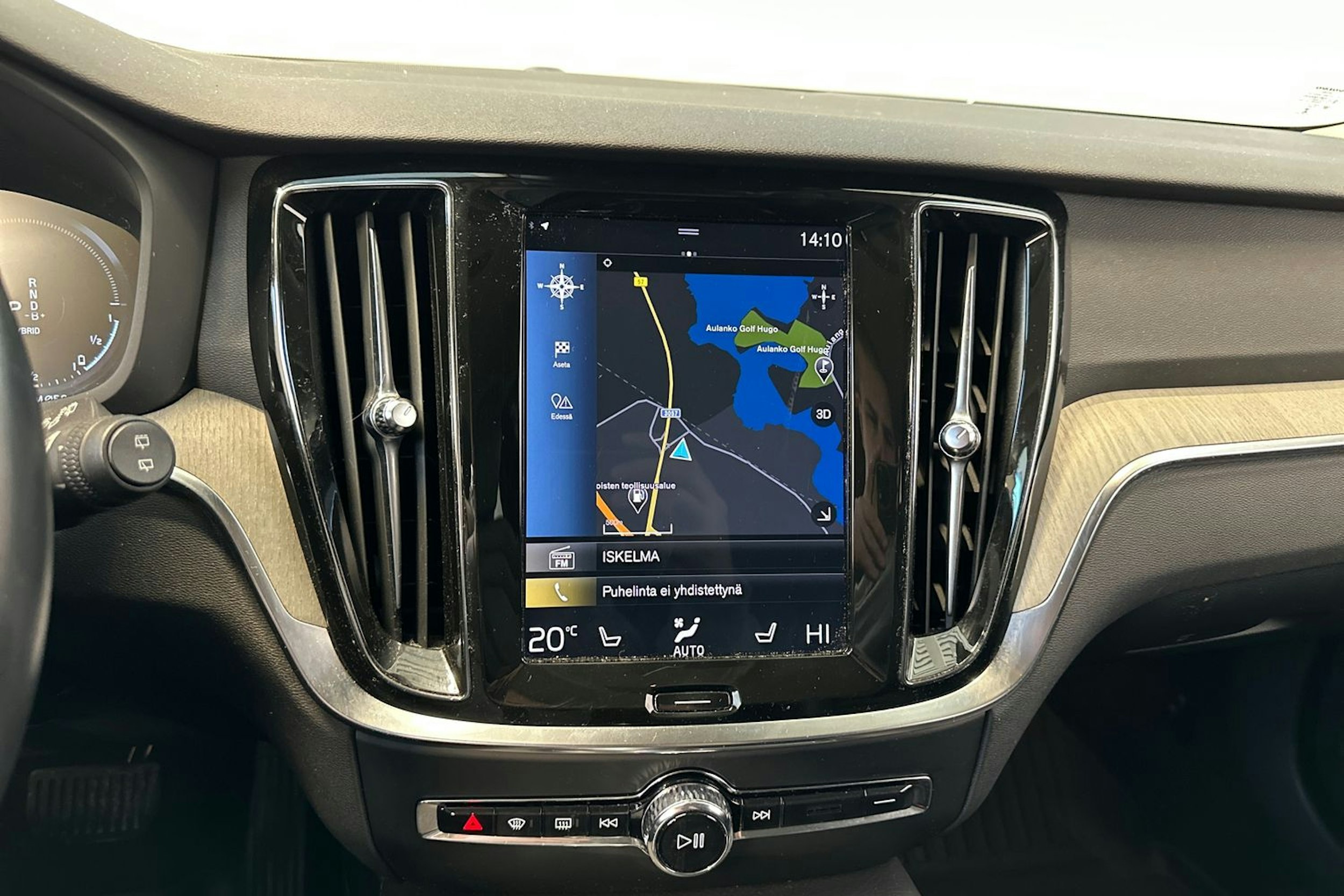 harmaa Volvo V60 2020 kuva 22.