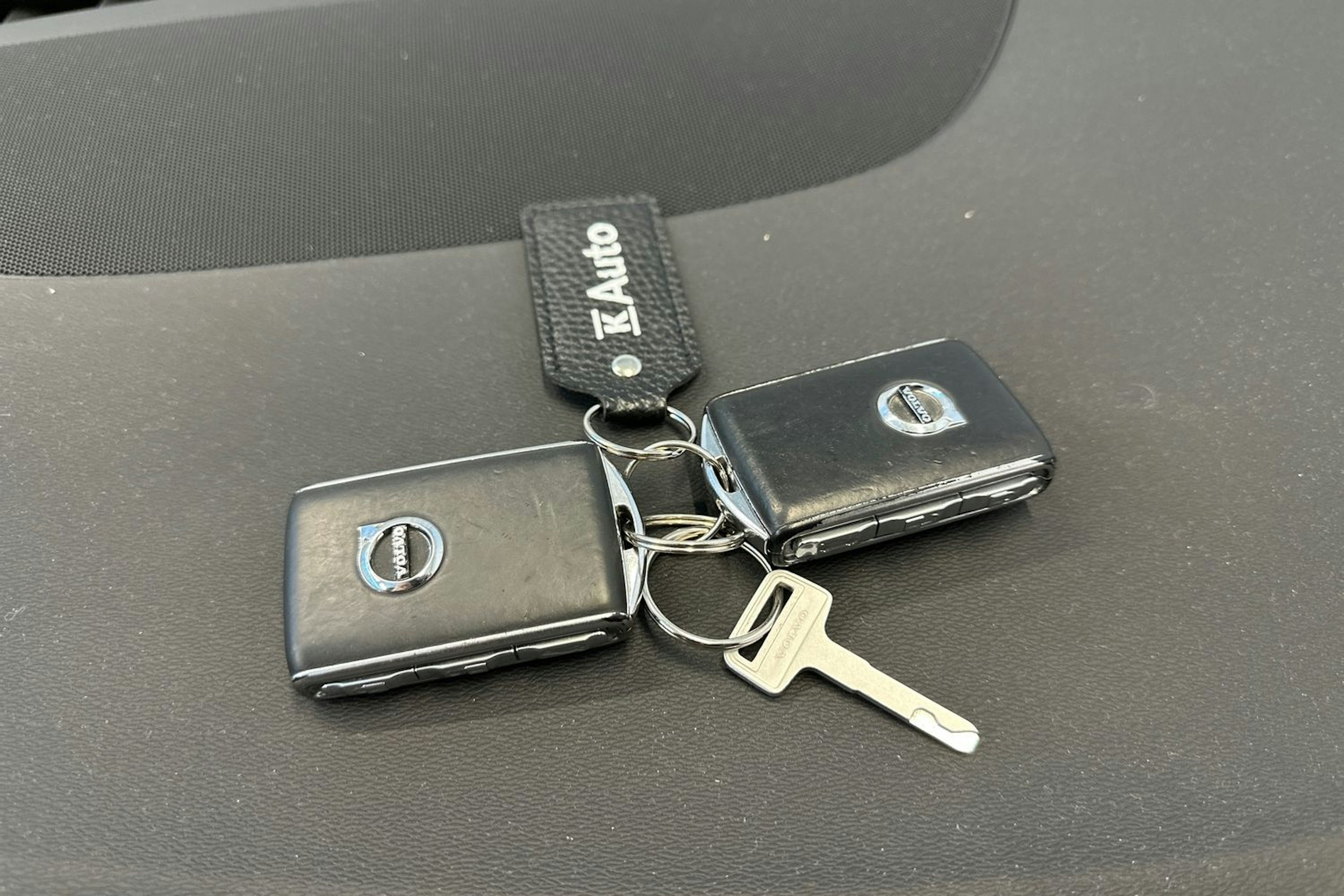 harmaa Volvo V60 2020 kuva 27.