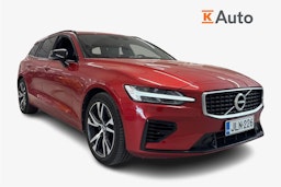 Punainen Volvo V60 2020 kuva 1.