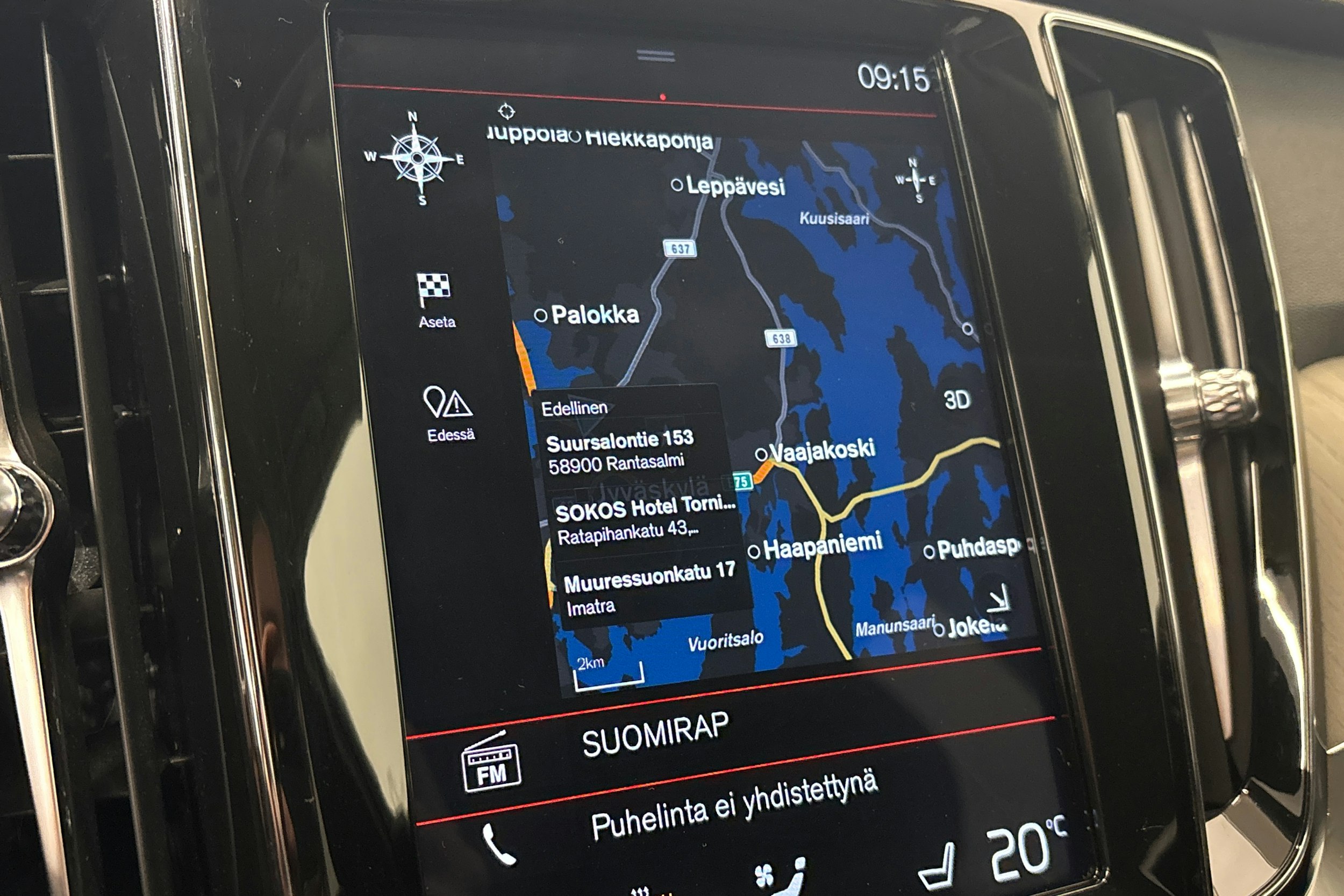 punainen Volvo V60 2020 kuva 25.