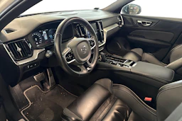 valkoinen Volvo V60 2020 kuva 3.