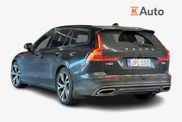 musta Volvo V60 2020 kuva 2.