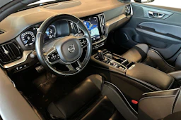 musta Volvo V60 2020 kuva 3.