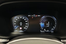 musta Volvo V60 2020 kuva 22.