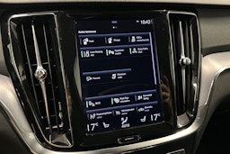 musta Volvo V60 2020 kuva 25.