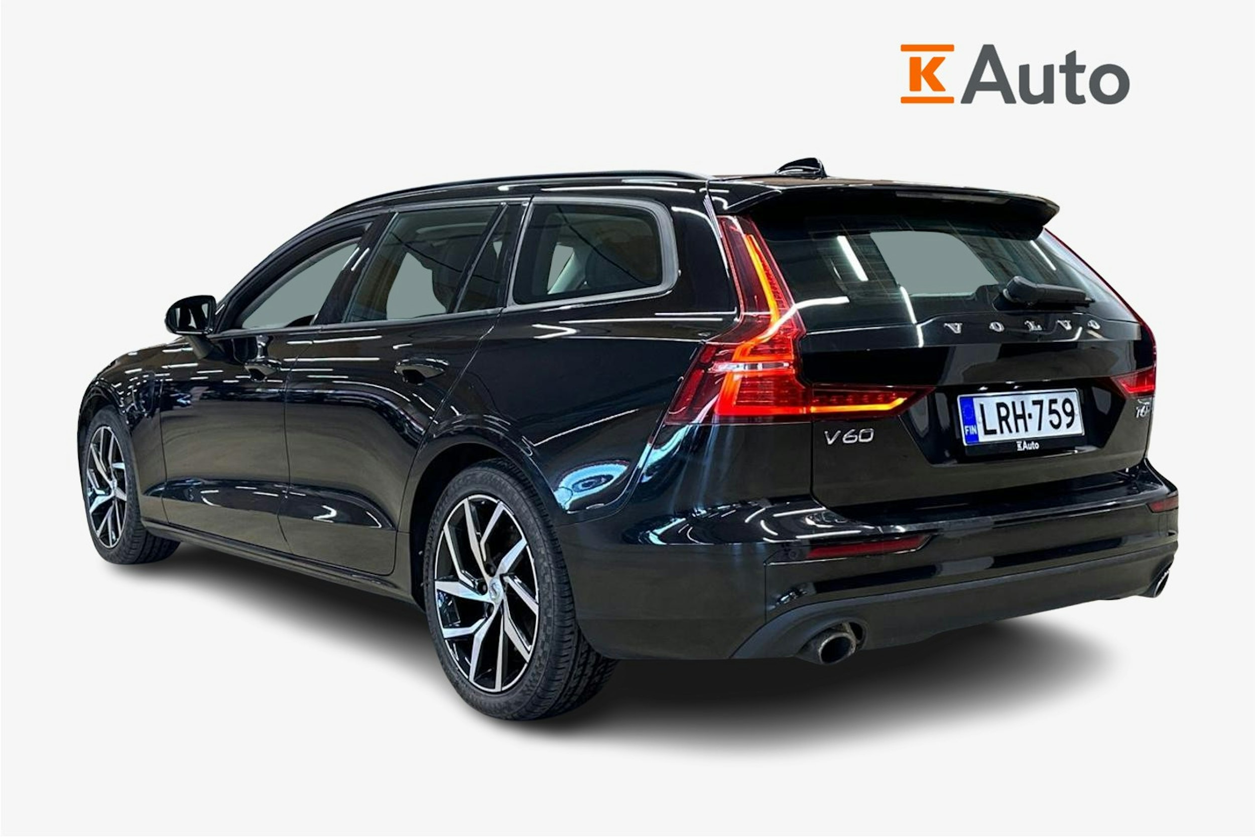musta Volvo V60 2020 kuva 2.