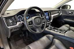 musta Volvo V60 2020 kuva 7.