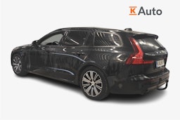 musta Volvo V60 2020 kuva 2.