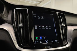 musta Volvo V60 2020 kuva 14.