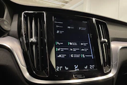 musta Volvo V60 2020 kuva 16.