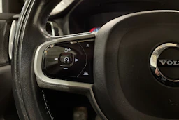musta Volvo V60 2020 kuva 20.