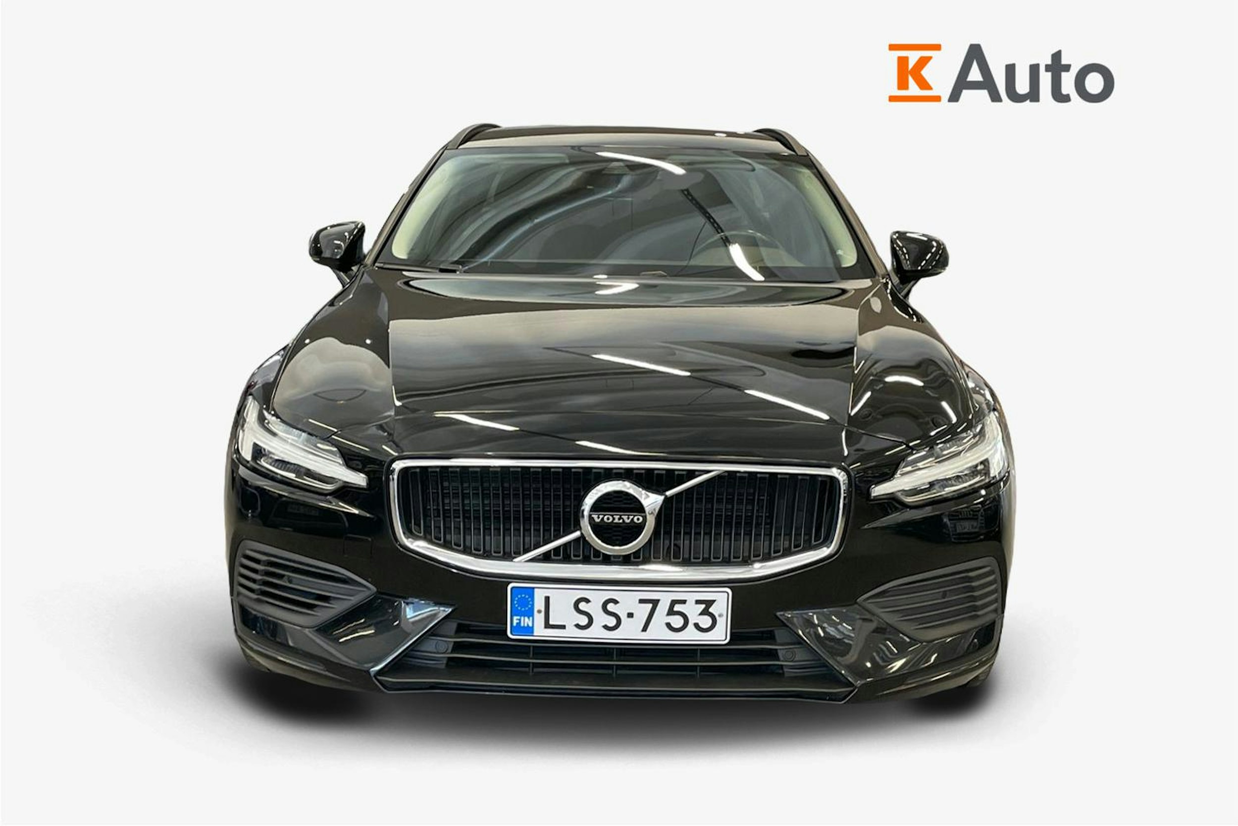 musta Volvo V60 2020 kuva 5.