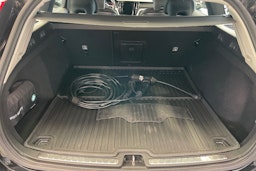 musta Volvo V60 2020 kuva 21.