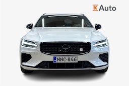 valkoinen Volvo V60 2020 kuva 5.