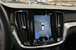 valkoinen Volvo V60 2020 kuva 21.