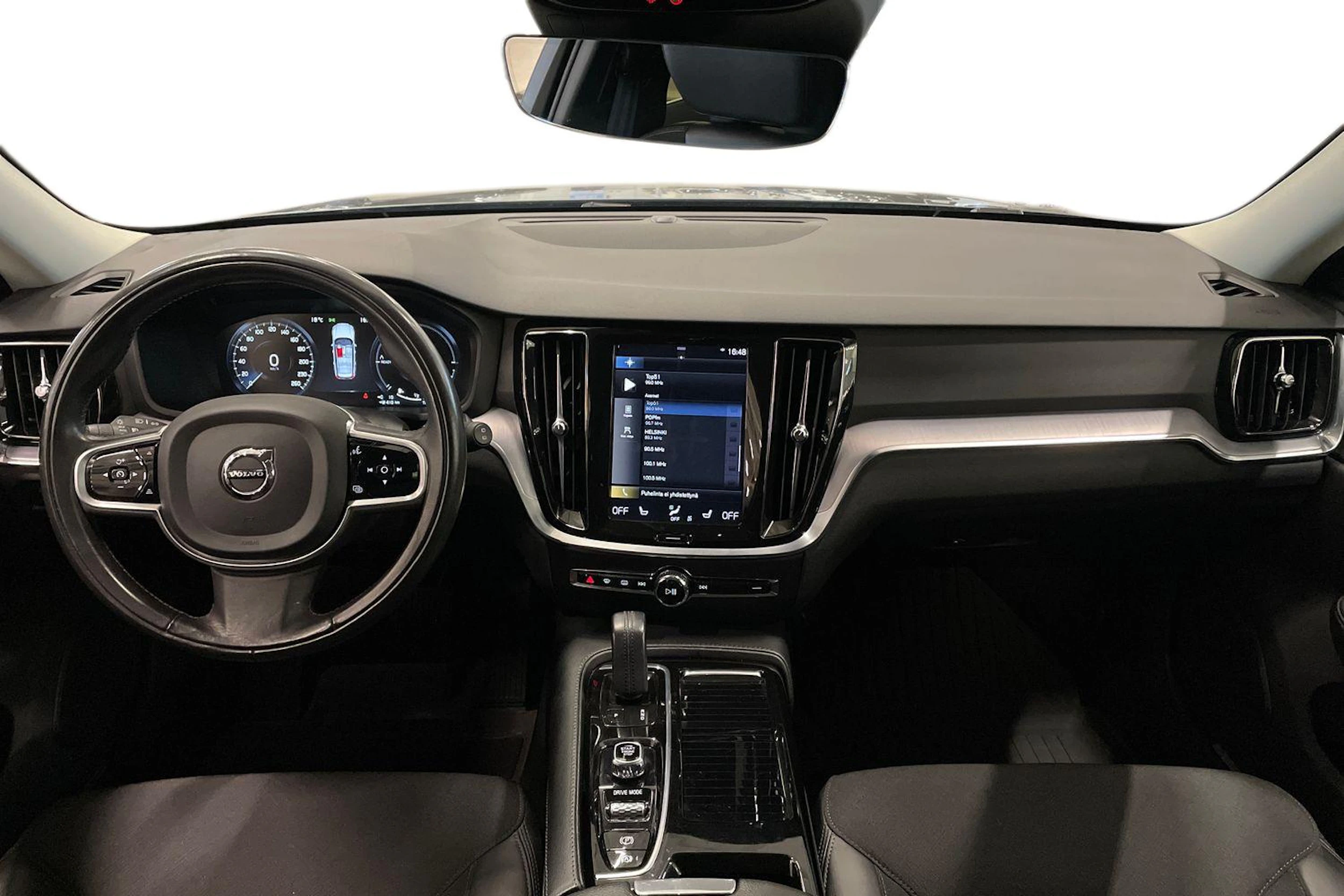 harmaa Volvo V60 2020 kuva 7.