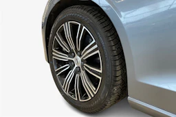 harmaa Volvo V60 2020 kuva 9.