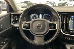 harmaa Volvo V60 2020 kuva 13.