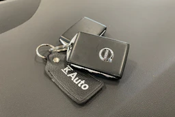harmaa Volvo V60 2020 kuva 28.