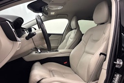Musta Volvo V60 2020 kuva 14.