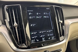 Musta Volvo V60 2020 kuva 21.