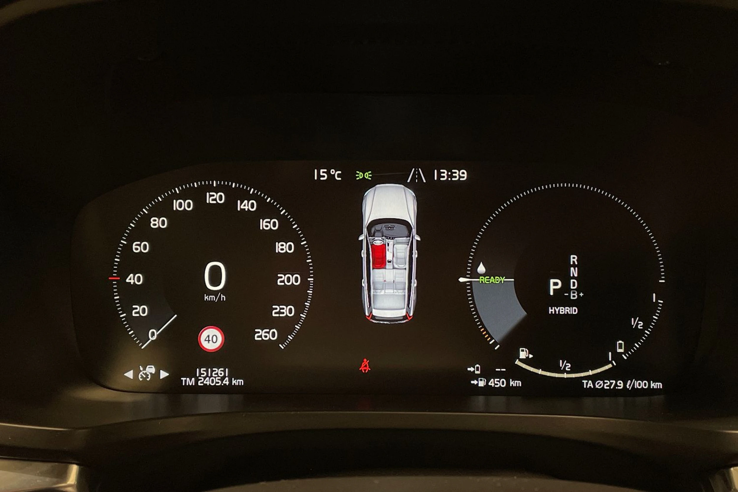 musta Volvo V60 2020 kuva 12.