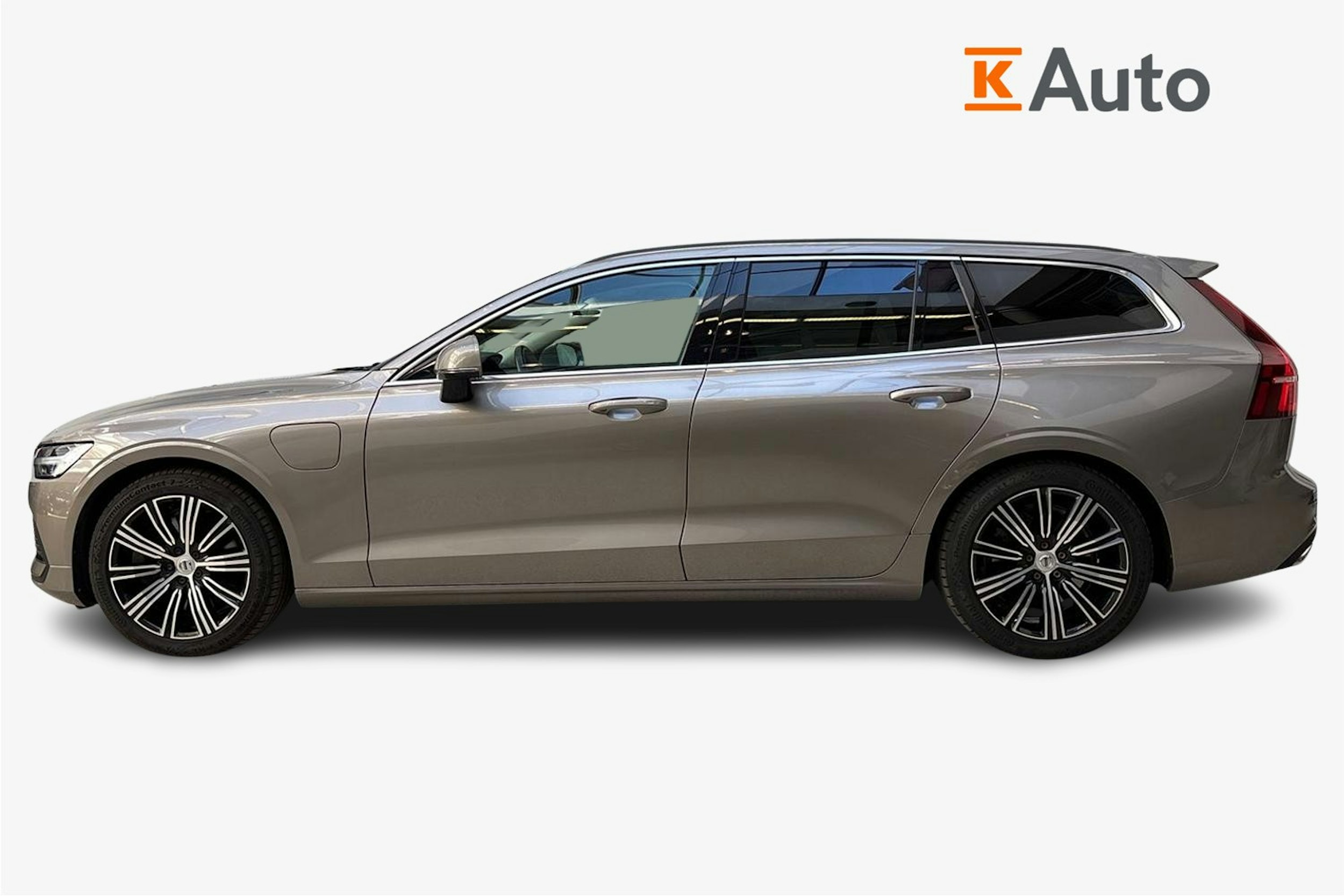 harmaa Volvo V60 2020 kuva 6.