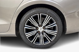 harmaa Volvo V60 2020 kuva 11.