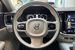 harmaa Volvo V60 2020 kuva 19.